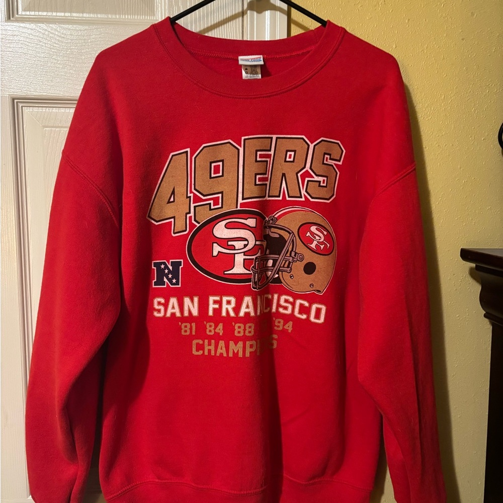 Great condition 49ers Red Sweatshirt